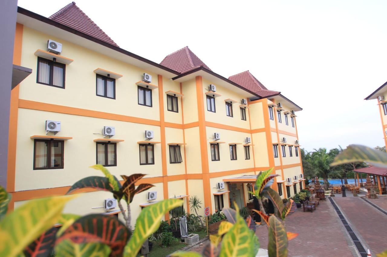 Ciptaningati Hotel Batu  Extérieur photo