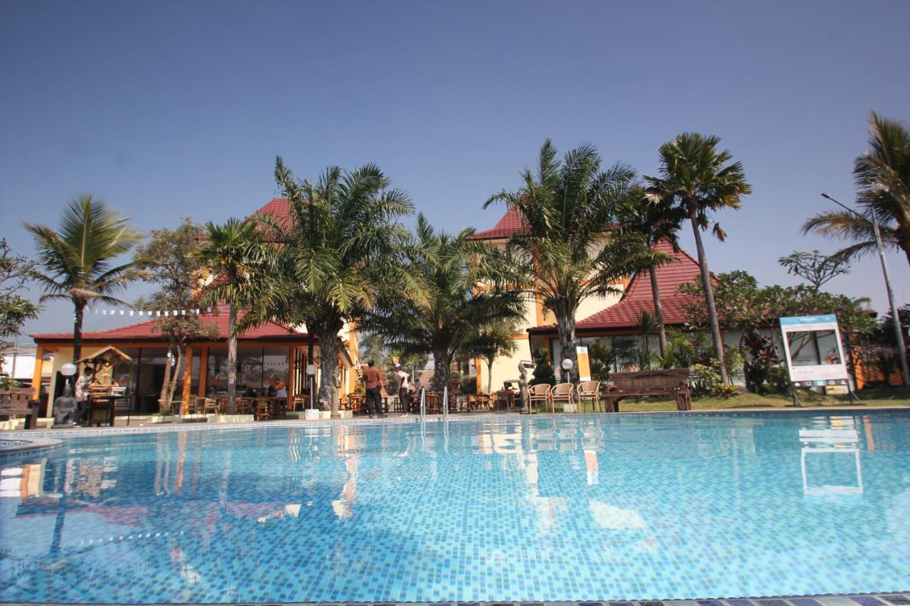 Ciptaningati Hotel Batu  Extérieur photo