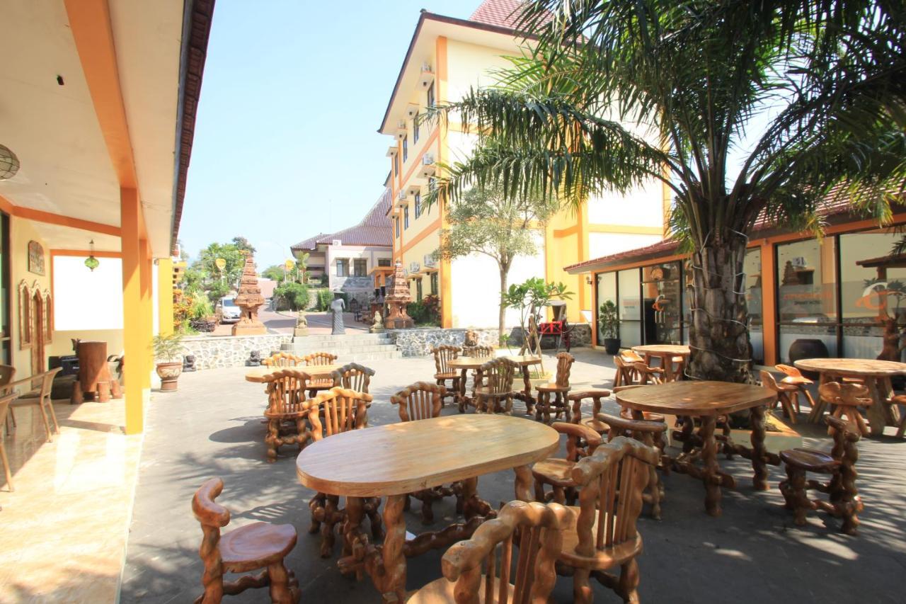 Ciptaningati Hotel Batu  Extérieur photo