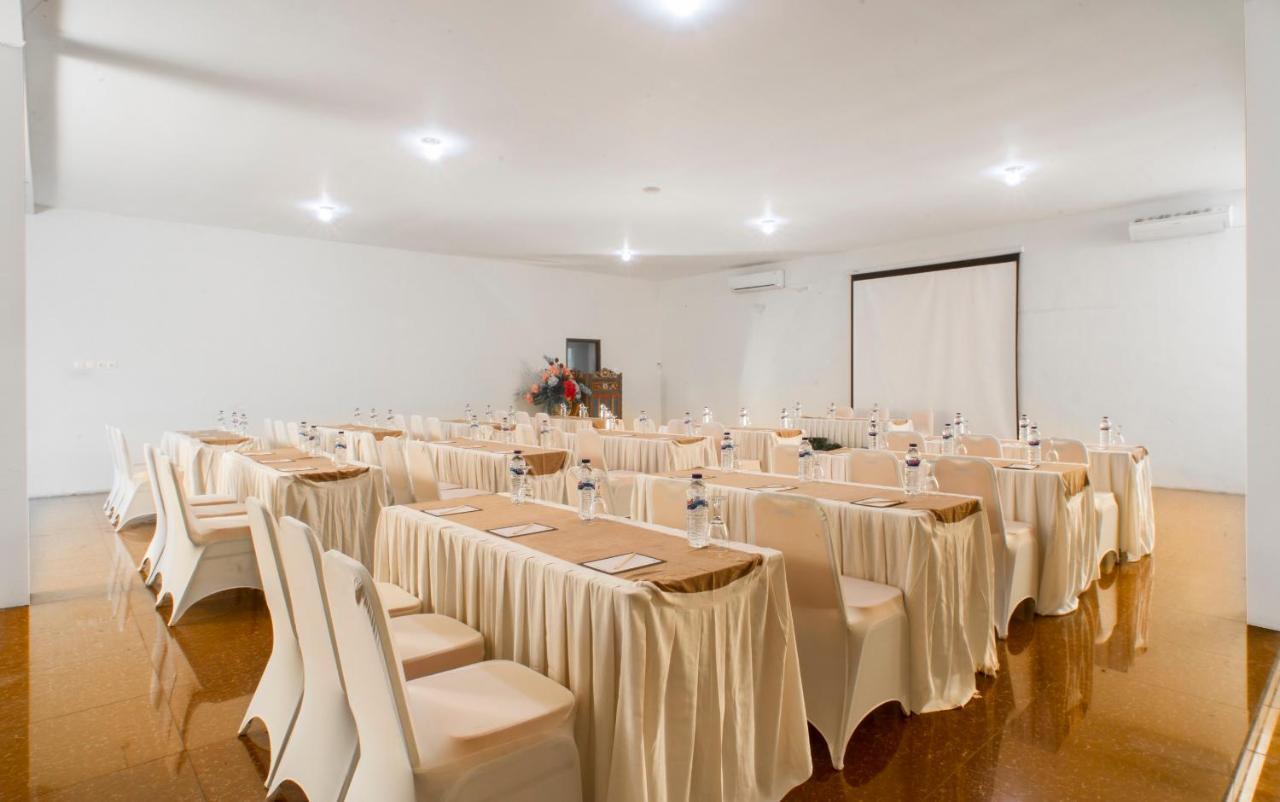 Ciptaningati Hotel Batu  Extérieur photo